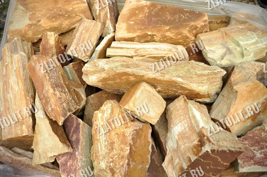 бутовый камень из златолита для ландшафта в наличии от производителя